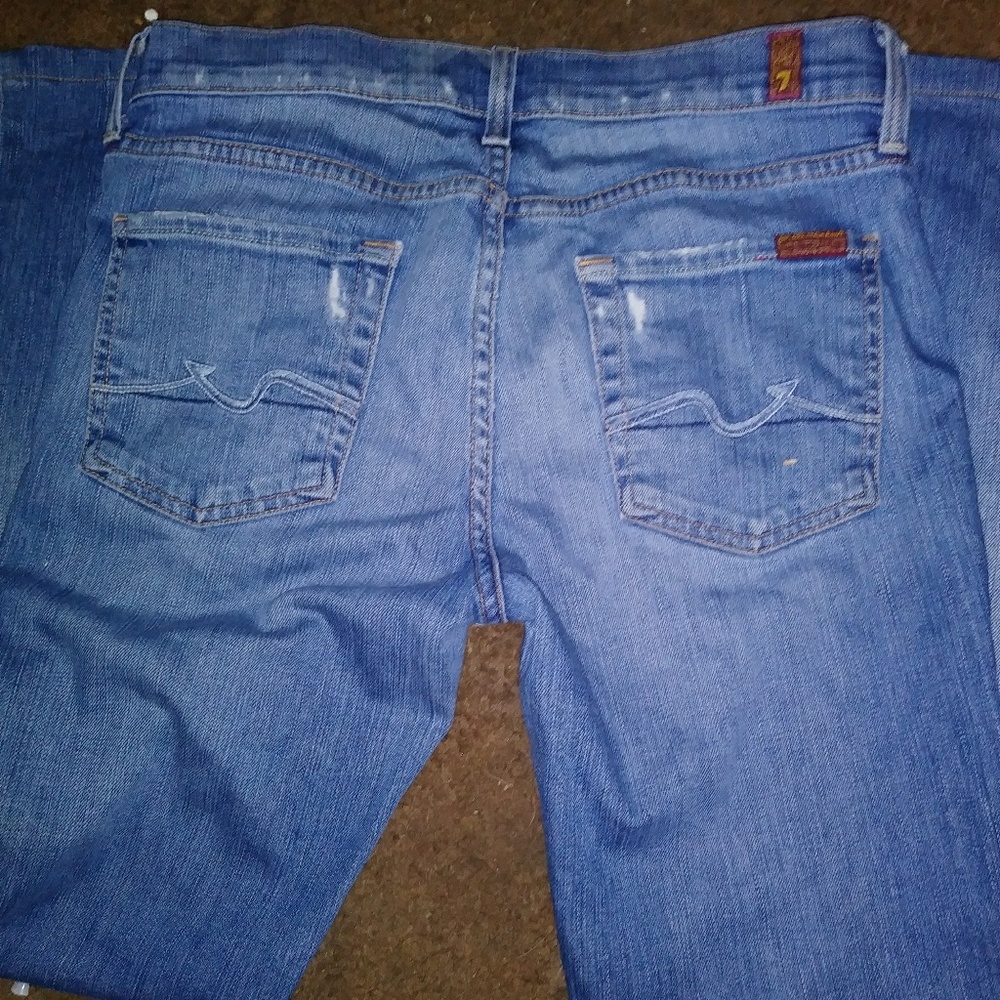 EUC slightly distressed Seven jeans